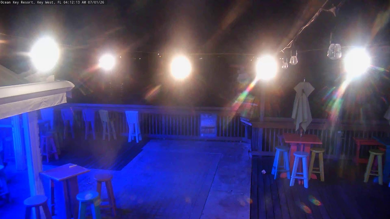 Live webcam view of Terraza del muelle del Ocean Key Resort