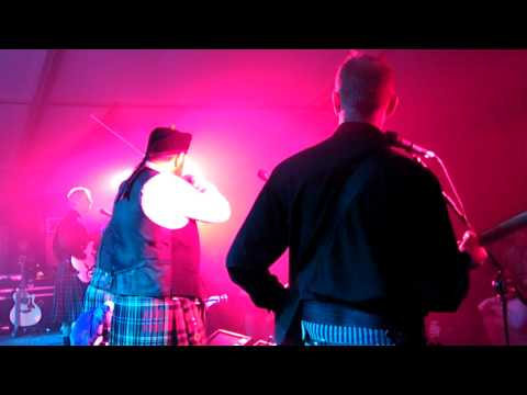 Highlander Celtic Rock Band 500 miles