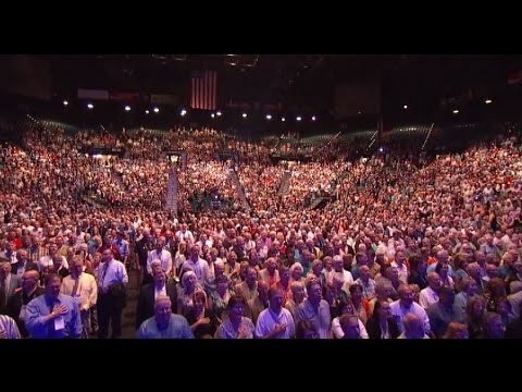 The Star-Spangled Banner sung by 7,000 people inside MGM Grand Garden Arena