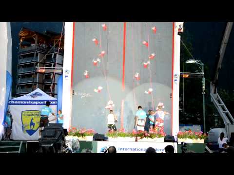 Worldcup Chamonix 2011 Speed Climbing - Libor Hroza and new world record 6,37