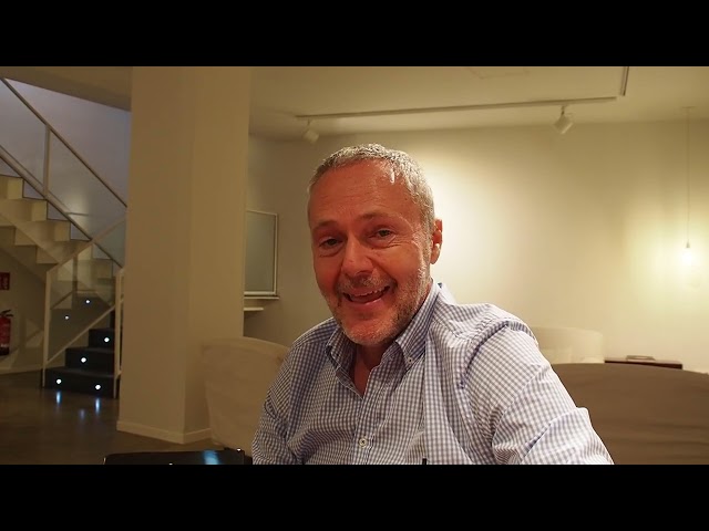 Vídeo relacionado con La oscuridad que habita en mí (Autores Españoles e Iberoamericanos)