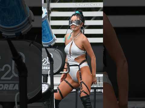 Model 'Lee Bomyi(이봄이)' vertical fancam @S2O Korea Songkran(송…