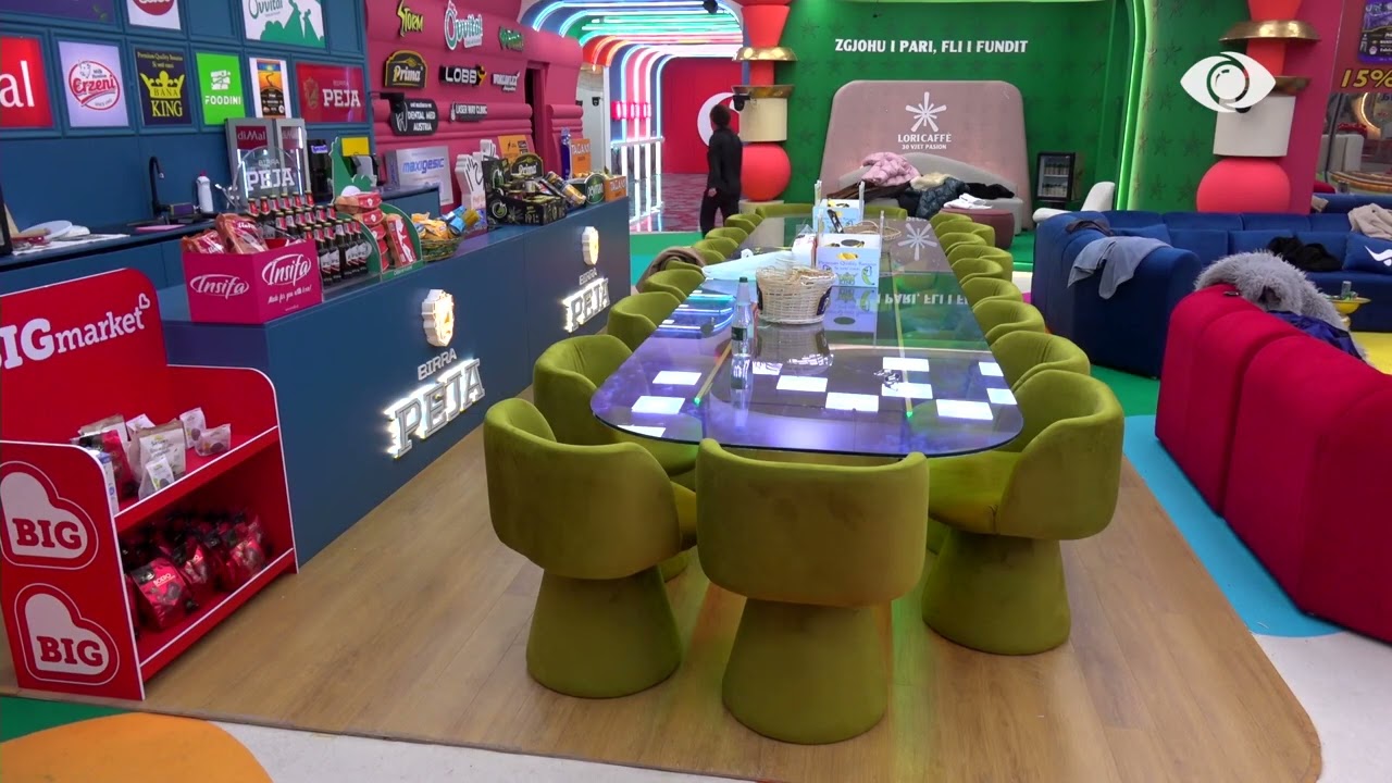 Rozana vijon misionin sekret të ninxhave/ Pas sendeve personale, fsheh edhe lugët, thikat e pirunët