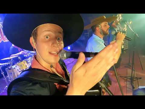 Os Mateadores cantando Garotos de Ouro