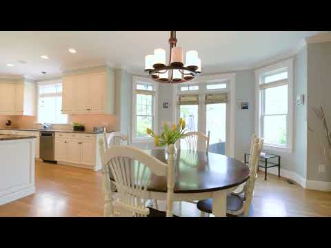 6 Captains Walk Ln, Marblehead, MA