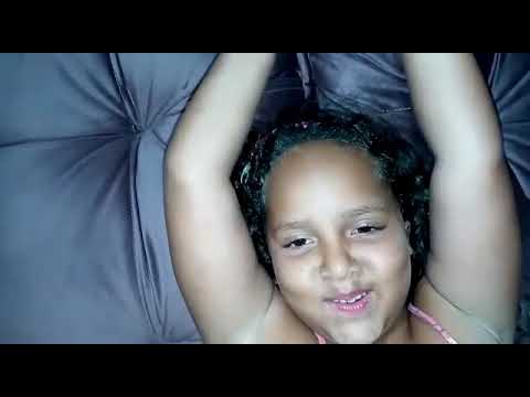 Alice arrancando seu 3 dentinho(1)