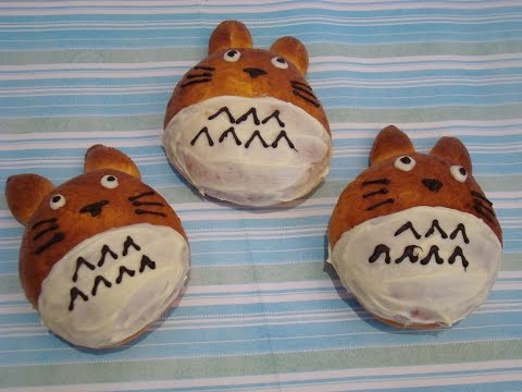 蛋黃醬麵包--蛋黃醬麵包配吉士粉 (Bollitos Totoro rellenos - Totoro buns with custard cream)