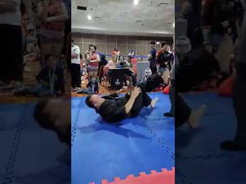 RON (THE BLACK DRAGON) VAN CLIEF IN ARGENTINA!