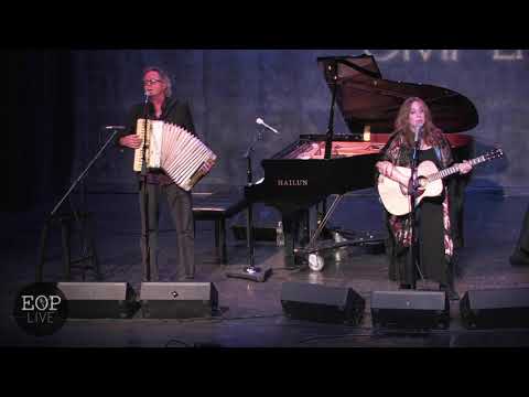 Gretchen Peters w/ Barry Walsh "Guadalupe" (Tom Russell) @ Eddie Owen Presents