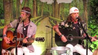 Florida Georgia Line &quot;Cruise&quot; acoustic from the 2016 Dig Your Roots VIP Party at The BB&amp;T Pavilion