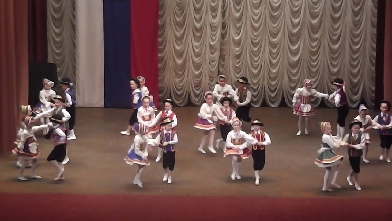 Немецкий танец. Финская полька видео на русском. Детская финская полька. Эстонский танец полька через ножку. Песня полька видео.