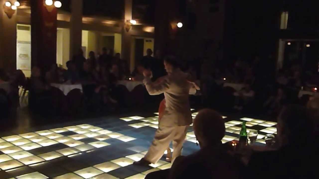 Aurora Lubiz y Ariel Manzanares - Ensueño - Ladys Tango 2013