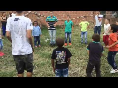 juego yo soy  pelota de pimpon