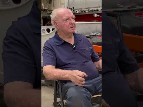 WINDSOR or CLEVELAND?? 351W vs 351C Ford Engine Building - Ed Smith with BarryT  #classiccars