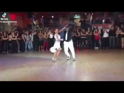 Oscar Savon ballando al Caraibe