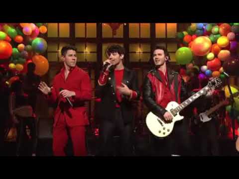 JONAS BROTHERS | BURNING UP - SATURDAY NIGHT LIVE