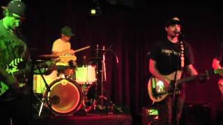 Ease Up "Feelin Irie" at Winstons Beach Club