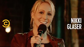 Download lagu How NOT to Finger Someone - Nikki Glaser mp3