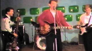 Chris Isaak &amp; Silvertone&quot;GoneRidin.mov