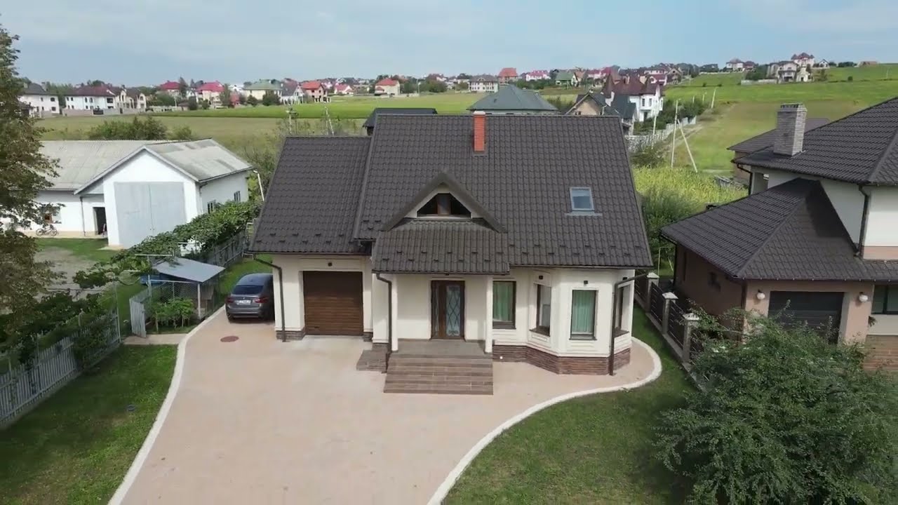 Об’єкт у с. Великий Кучурів з бруківкою «Старе Місто» (теракот)