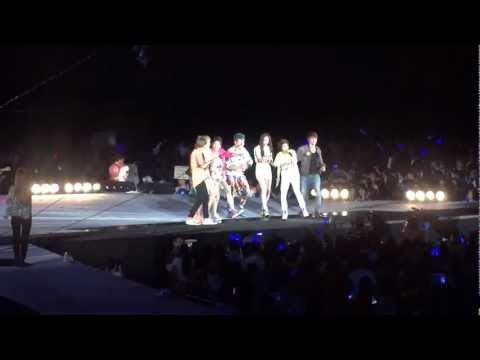 [fancam] 120818 SMTown in Seoul  - Super Junior f(x) - Oops