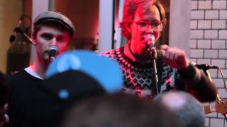 Erlend Oye and the Rainbows - Live into the summer