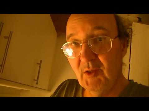 MongoTV_8847 - LOOKING AT GAMER PC HARDWARE - Part 656 - Iqaluit Airport - Nunavut - Canada