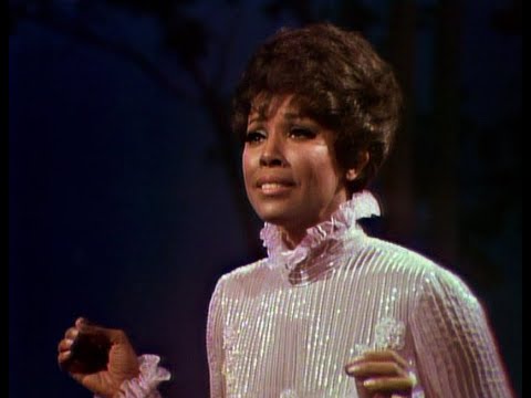 Diahann Carroll "The Music That Makes Me Dance" On Frank Sinatra's 1968 Television Special