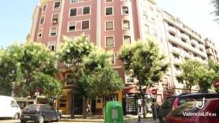 Ático reformado junto calle Jesús en Valencia (REF. 1002)