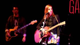 La chica cursi de la radio - Zapatos Nuevos - Conchita