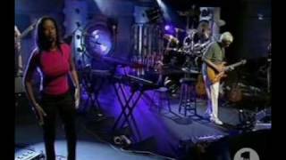 Mike Oldfield - Moonlight Shadow (live in VH1 studio)
