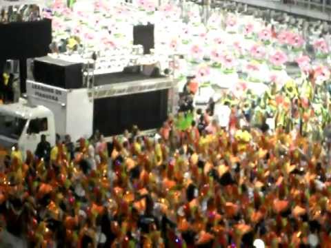 Majestosa Bateria Leandro de Itaquera Desfile 2012