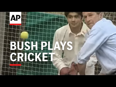 Bush plays cricket, Pakistan's favourite sport - AP coverage