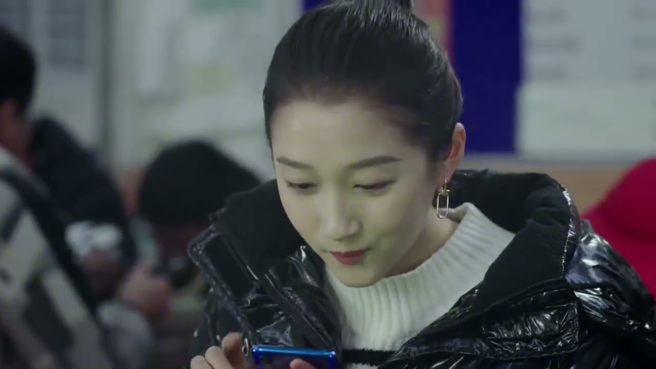 放著錦衣玉食不要，非要回北京當「流浪歌手」？到底圖什麼！面對兒孫的叛逆選擇，莊家長輩的這句感嘆，說出了多少父母的心聲...