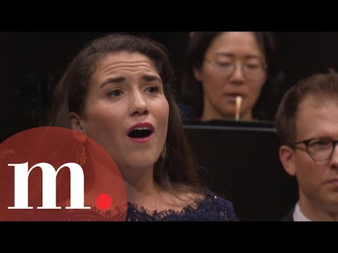 Joélle Harvey with Jakub Hrůša - 'Fünf Lieder' Alma Mahler Thumbnail