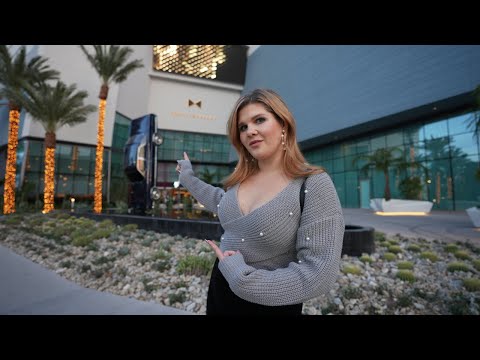 I Stayed at the NEW Fontainebleau Hotel & Casino in Las Vegas!