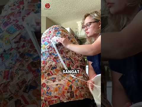 Dia Menghabiskan Waktu Berjam-jam Untuk Kostum Ini 🤯