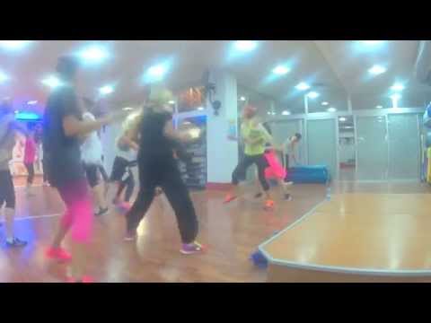 Sandro Silva vs.AVICII HEY PUNA