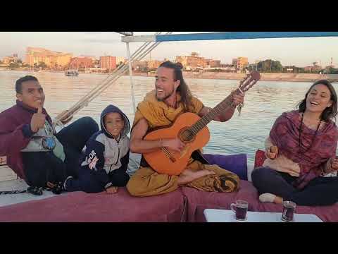 "Todo es mi familia" Rainbow medecine song - Sunset cruise on the Nile, Louxor, Egypt