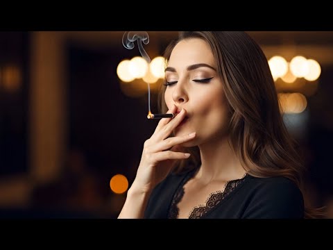 🖤 Woman Smoking Elegance | Solo With Dark-Style Aesthetic
