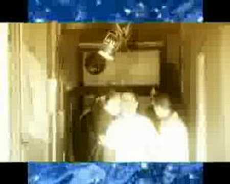 Bate Sasho feat. Dodsquad - AKO