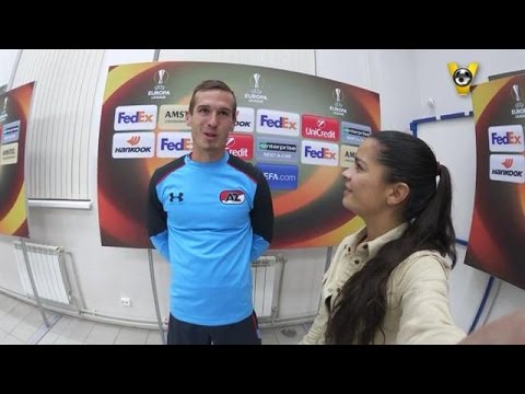 Stijn Wuytens springt er gewoon weer vol in! - VOETBAL INSIDE