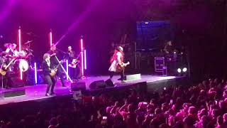 Loquillo "El rey del glam" (Alaska y Dinarama) @ Bilbao arena, Miribilla