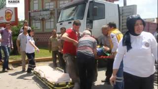 Sürücü Kursuna Ait Otomobille motosiklet kafa kafaya çarpıştı
