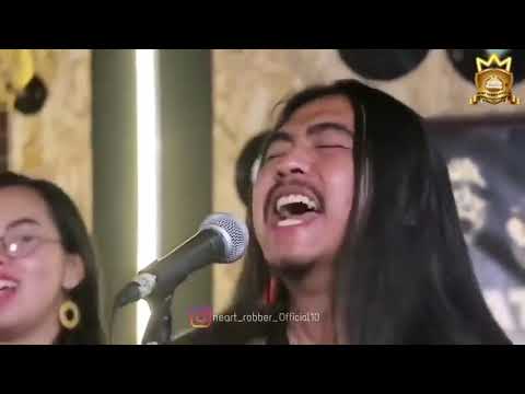 Funny Asian man singing(full video)