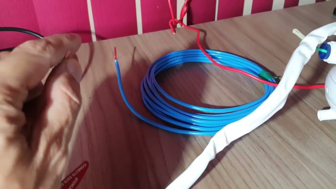 JÁ PERCEBEU QUE O CABO QUE VEM NO CHUVEIRO É MAIS FINO? ENTENDA AGORA##