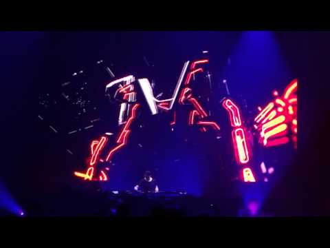 Hardwell intro @ Contact 2015