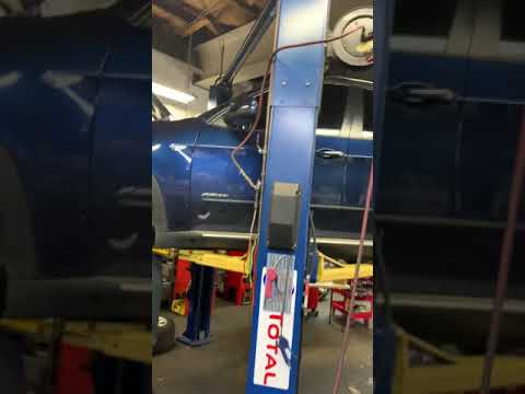 BMW X5 x6 e70 front suspension shock noise banging