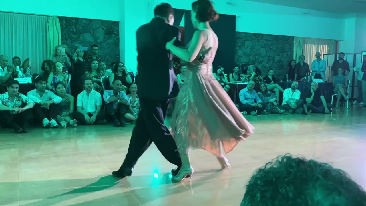 Chicho Frumboli y Juana Sepulveda - Masters of Tango CSTW 2022