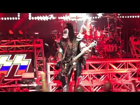KISS Kruise VII - “I” with Rock and Roll all Nite ending Night 2